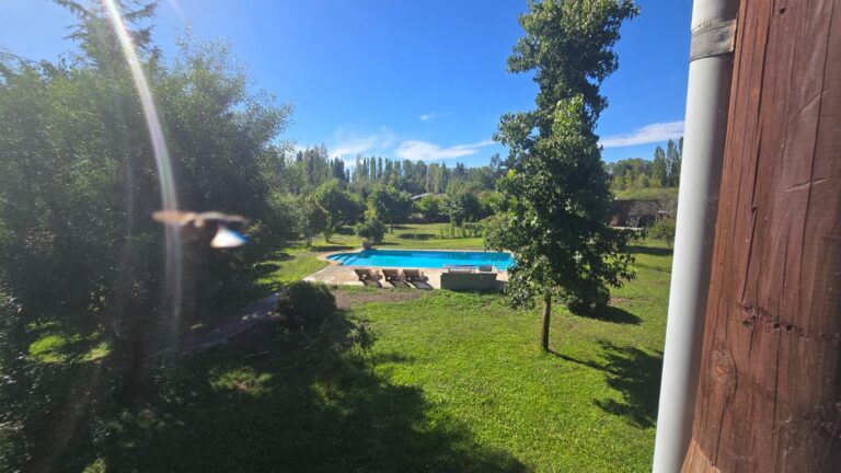 CASA EN PARCELA DE 5.000 M² – AMPLIOS ESPACIOS PARA DISFRUTAR EN FAMILIA