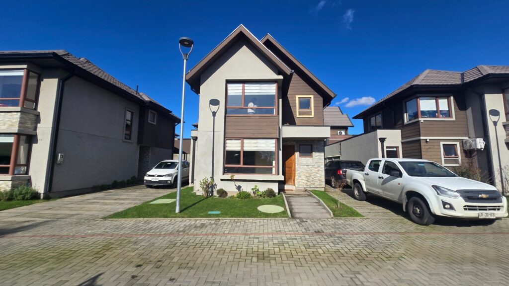 Arriendo casa en bosque la Laguna