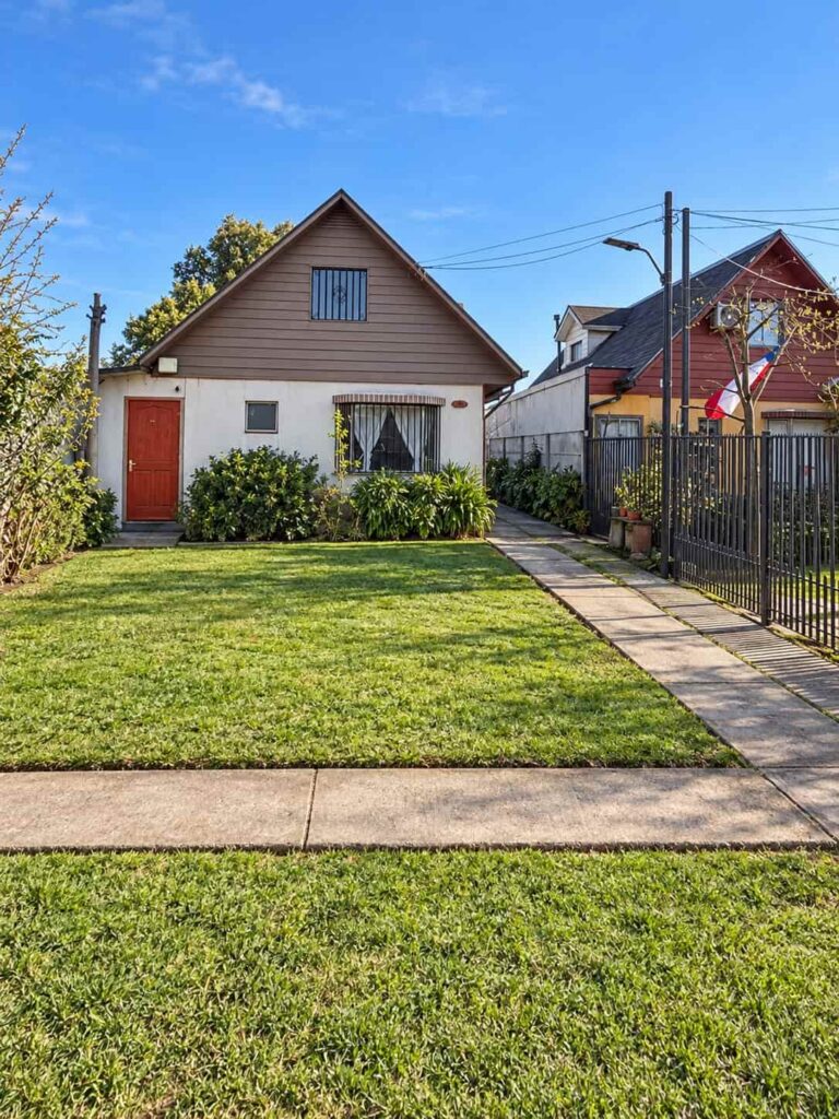 VENTA HERMOSA CASA EN SOR VICENTA EN 277M2 DE TERRENO EN LOS ANGELES