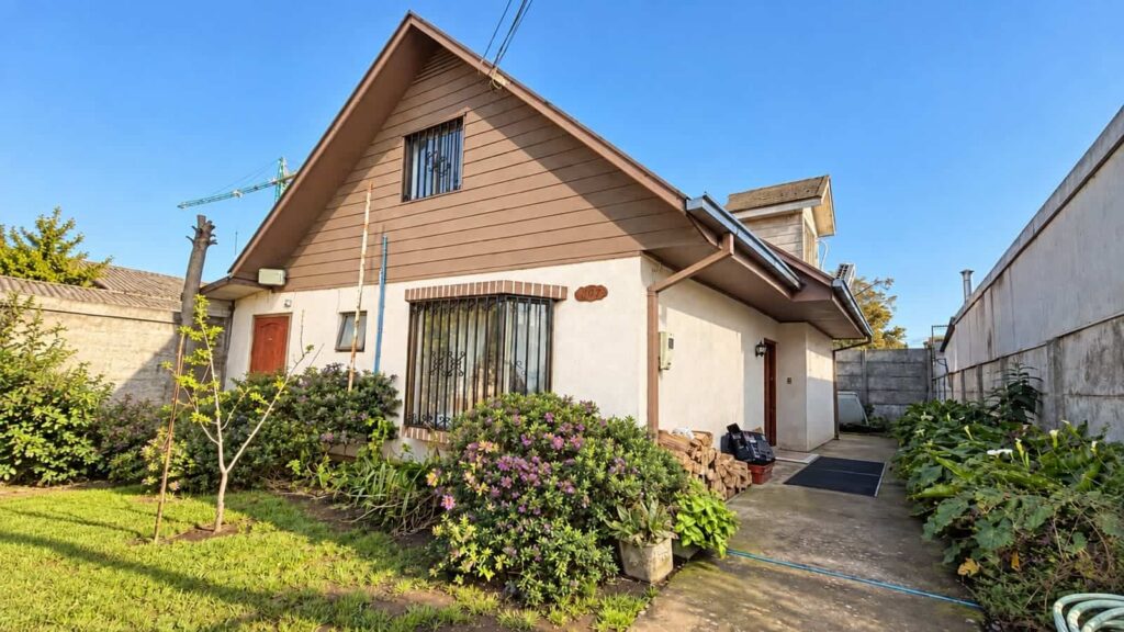 VENTA HERMOSA CASA EN SOR VICENTA EN 277M2 DE TERRENO EN LOS ANGELES